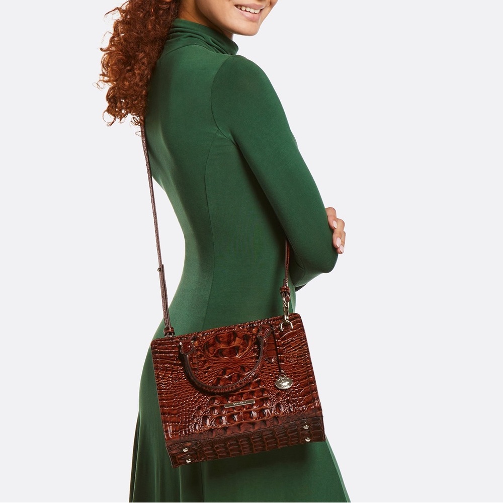Brahmin Cami/Hanna wallet in Daisy Batik - Picture 14 of 17